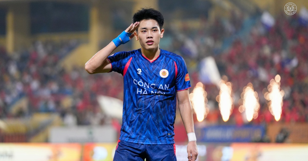 Vừa “mở tài khoản” bàn thắng, Đình Bắc nhận ngay nhiệm vụ đặc biệt từ HLV Kim Sang-sik?