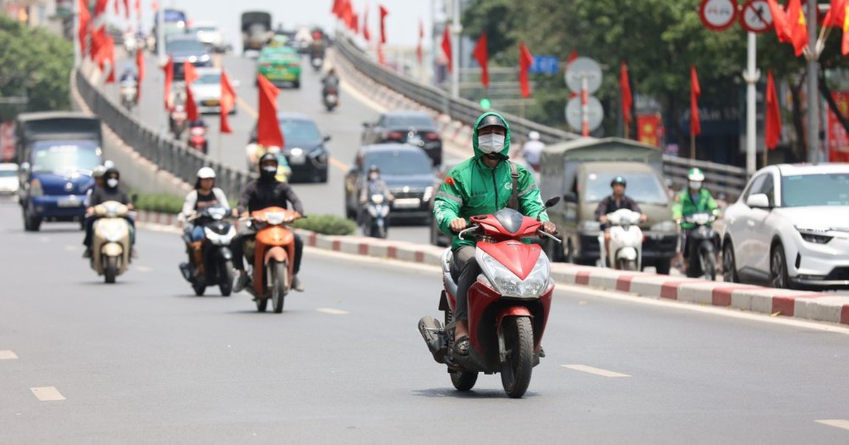 Nắng nóng kéo dài ở miền Bắc: Khi nào chấm dứt?