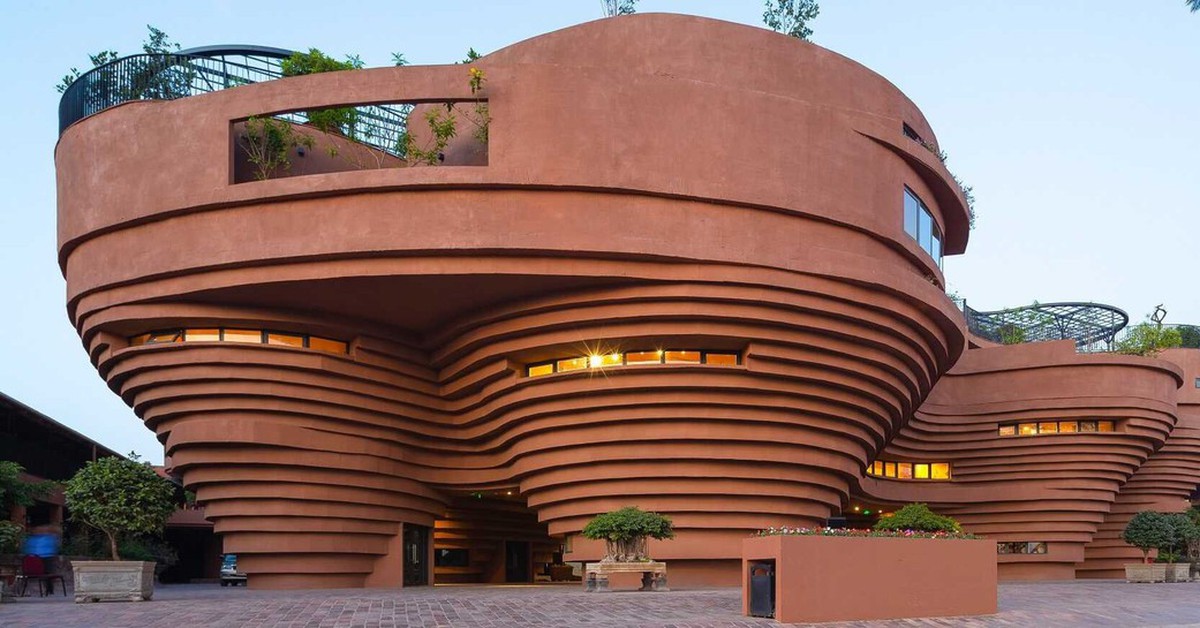 Một công trình tại Việt Nam lọt top kiến trúc đẹp nhất thế giới, đứng cùng loạt biểu tượng như Kim tự tháp Giza và đền Taj Mahal