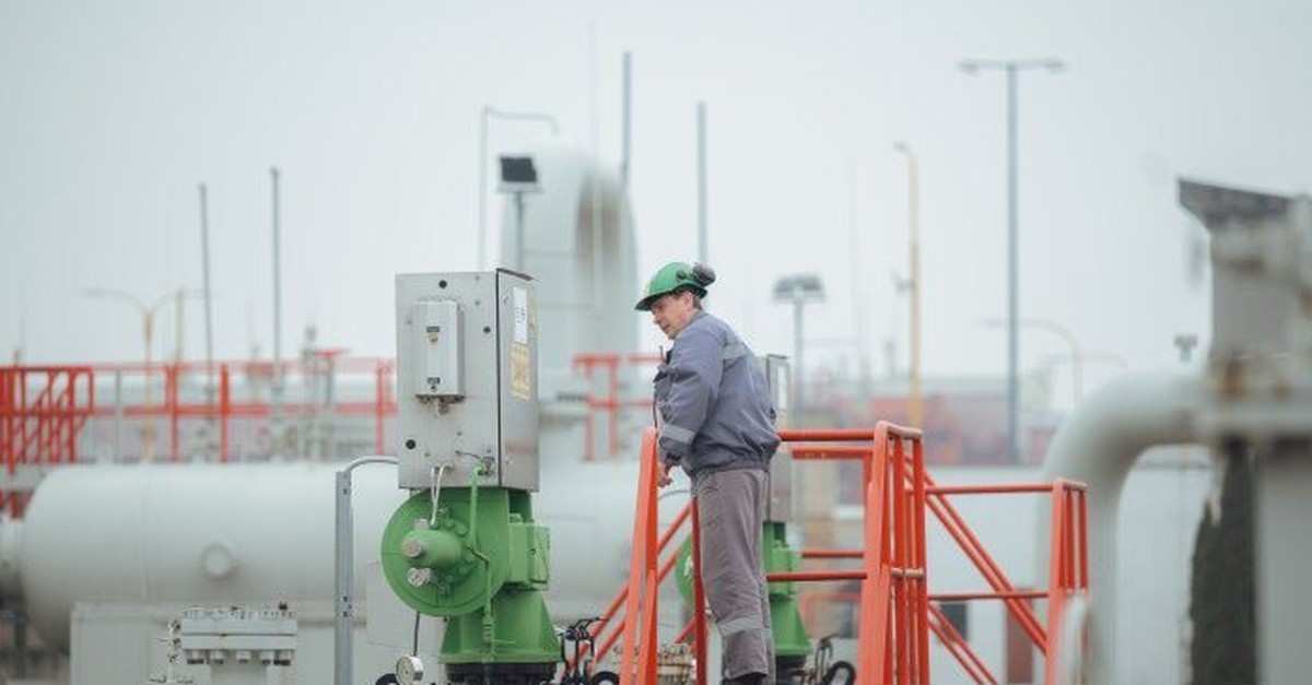 Là nước châu Âu duy nhất không áp trừng phạt Nga, quốc gia này đang hưởng giá khí đốt rẻ nhất châu lục, thấp hơn Đức hay Áo tới 3-5 lần