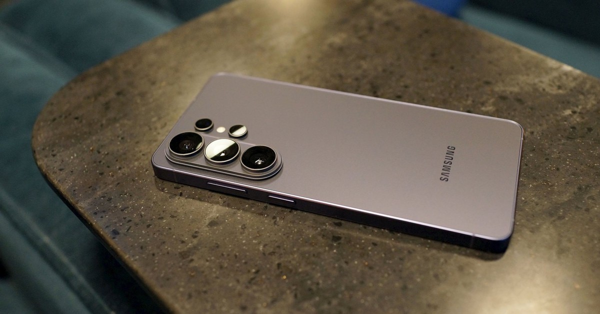 Làm rơi Galaxy S26 Ultra khiến màn hình vỡ tan, tôi tưởng "thế là hết" thì tính năng độc đáo này đã cứu tất cả