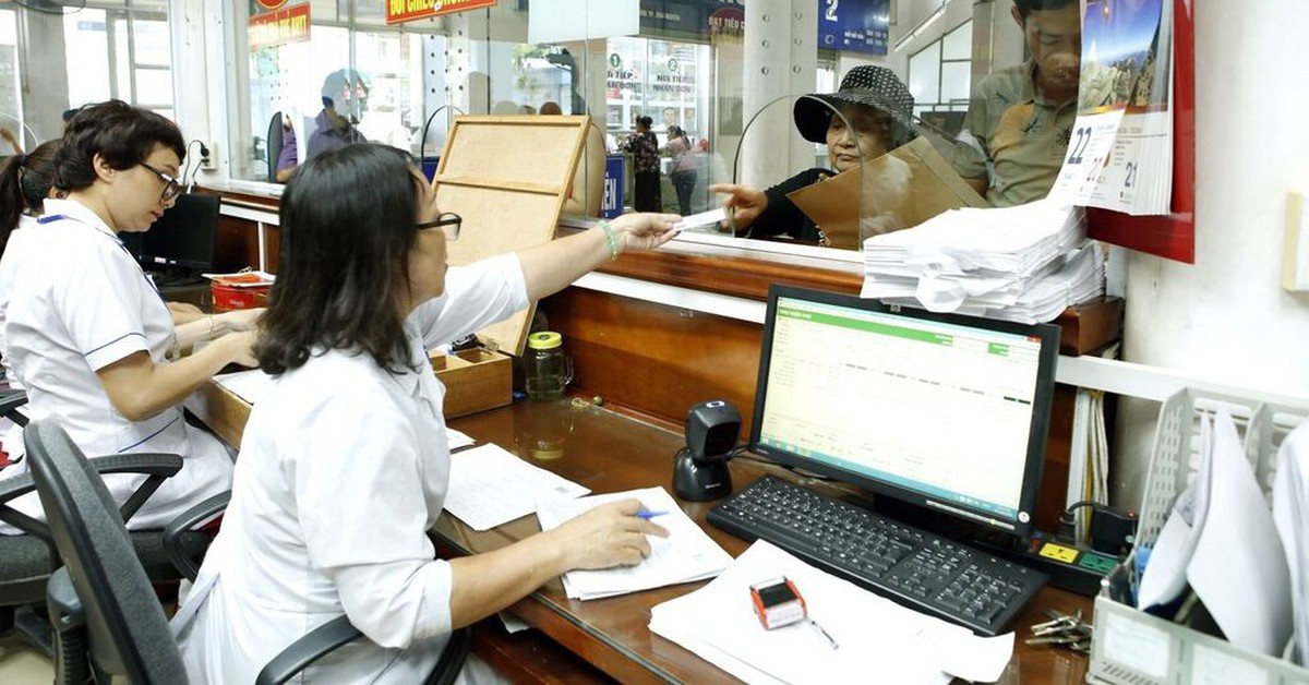 Tất cả người dân đang sử dụng Bảo hiểm y tế chú ý quy định hoàn trả tiền mới nhất