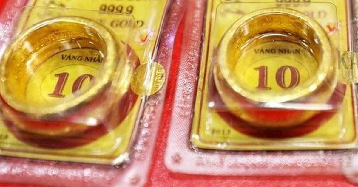 Giá vàng hôm nay 11/05 lao dốc không phanh, SJC mất rất nhiều