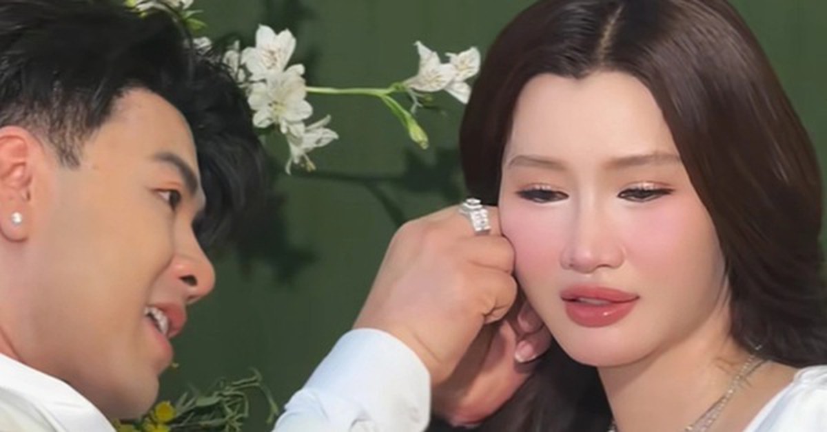 Nam ca sĩ lấy mẹ đơn thân là doanh nhân: "Quấn quýt như đôi chim", xa là nhớ, 24h chỉ bên nhau