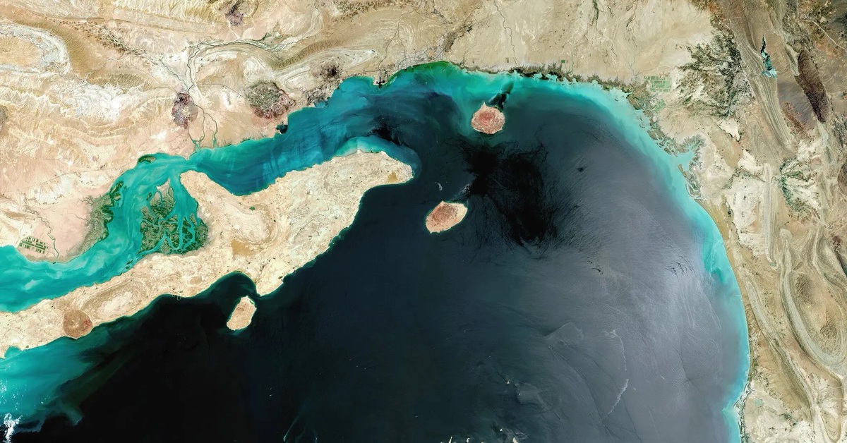 Iran tuyên bố mở rộng phạm vi eo biển Hormuz gấp 10 lần