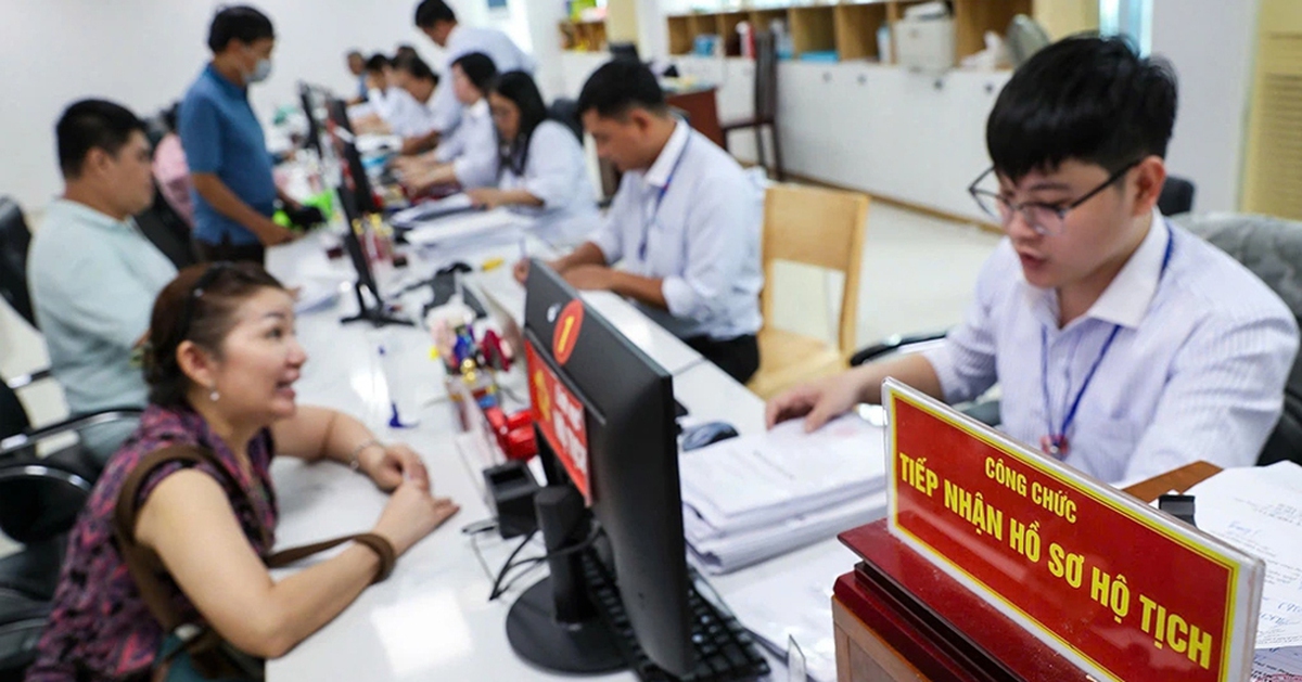 Thứ trưởng Tư pháp thông tin quy định mới về đăng ký hộ tịch, khai sinh, khai tử