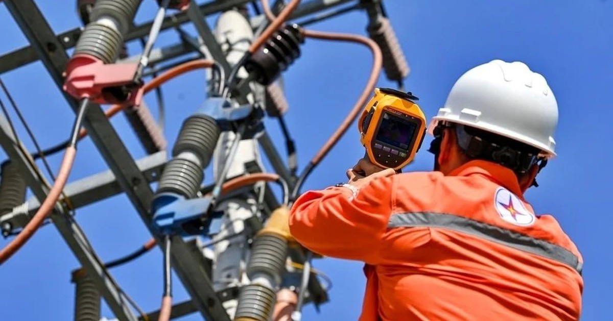 Tập đoàn Điện lực Việt Nam (EVN) có thể sẽ tăng giá điện để xử lý khoản lỗ lũy kế gần 45.000 tỷ đồng