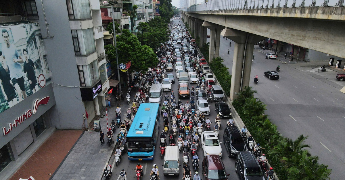 Hà Nội dự kiến hạn chế xe cá nhân theo khung giờ, tuyến đường từ 2035