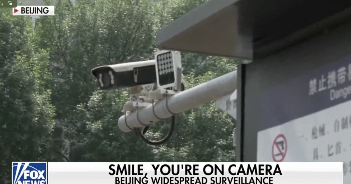 Đoàn phóng viên Mỹ dính phạt nguội ở Trung Quốc, "choáng ngợp vì 1.500 camera"