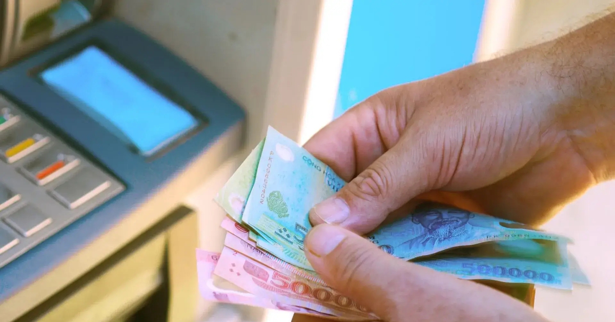 Trường hợp bị phong tỏa tài khoản ngân hàng, phạt tới 500 triệu khi nhận và chuyển tiền