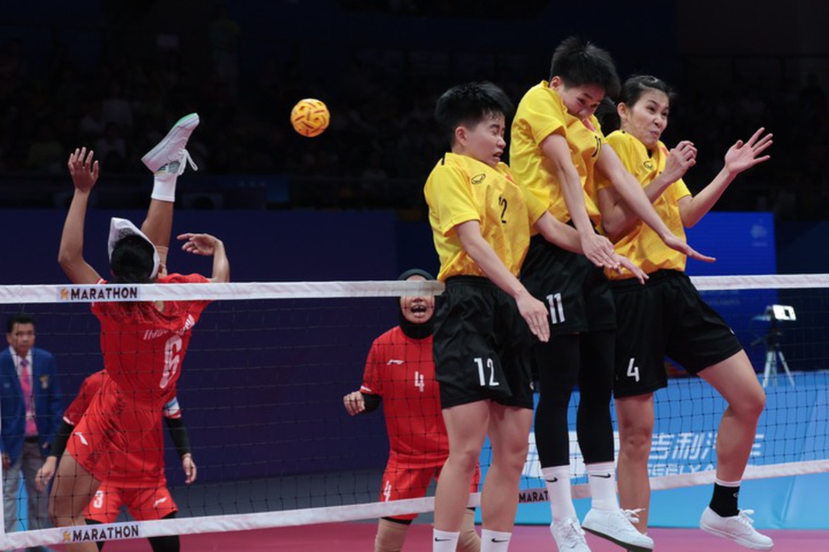 Không bỏ giải, Iran quyết định cùng ĐT Việt Nam dự World Cup