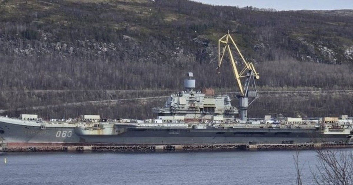 Tàu sân bay Đô đốc Kuznetsov lại được phát hiện tại xưởng số 35 ở Murmansk Nga