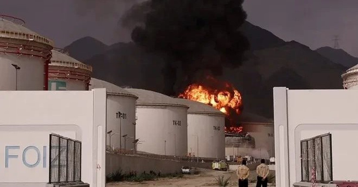 Một cột khói lớn bốc lên từ nhà máy điện hạt nhân ở UAE, giá dầu thế giới lập tức tăng mạnh: Vượt ngưỡng 110 USD, lập đỉnh sau 2 tuần
