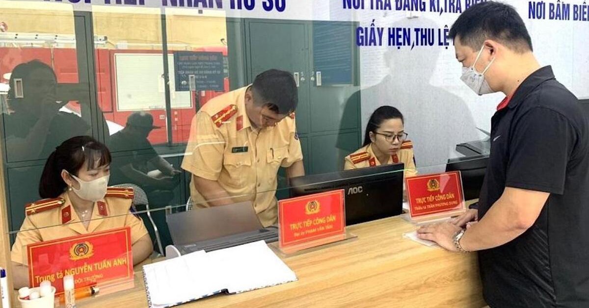 Mua xe máy cũ theo giấy viết tay có bị phạt?