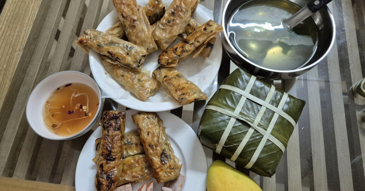 Chưa hết nghỉ lễ mẹ chồng đã gọi điện giục lên gấp, nhìn mâm cơm bố chồng gửi tôi mới hiểu mình "có giá" thế nào!