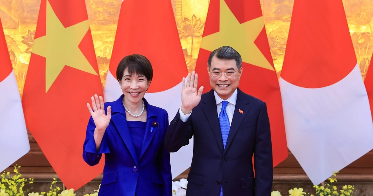 Thủ tướng Nhật Bản ví Việt Nam như ‘rồng bay lên"