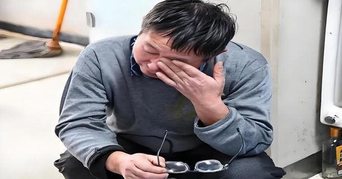 Có dòng tiền lên tới 4 tỷ đồng ra vào tài khoản: Công an điều tra loạt giao dịch chuyển của một người đàn ông