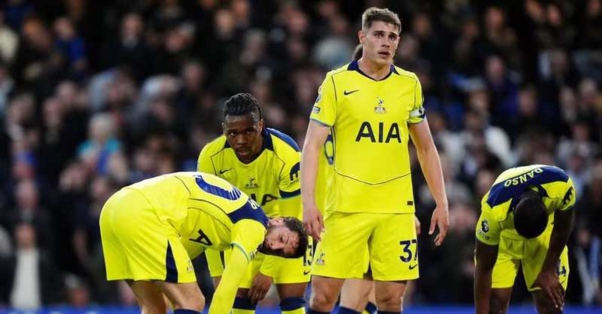 Siêu máy tính dự đoán "số phận" Tottenham trong cuộc đua trụ hạng
