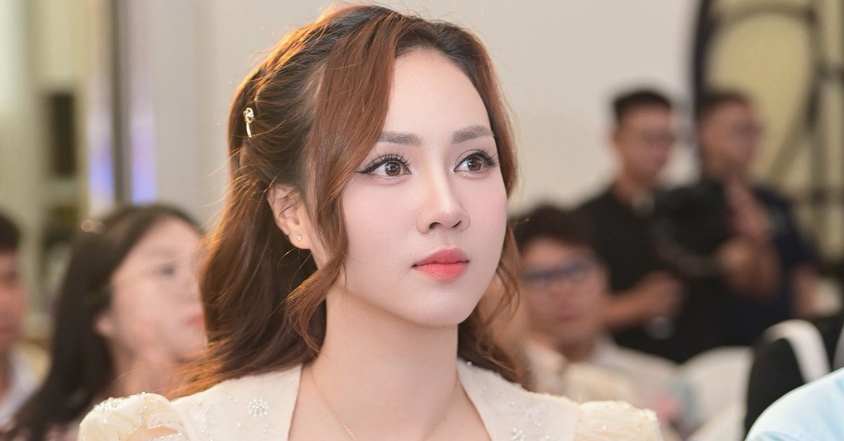 Vợ kém 15 tuổi của cựu Phó giám đốc Nhà hát Kịch Hà Nội bức xúc: "Tôi không phải phụ nữ lẳng lơ