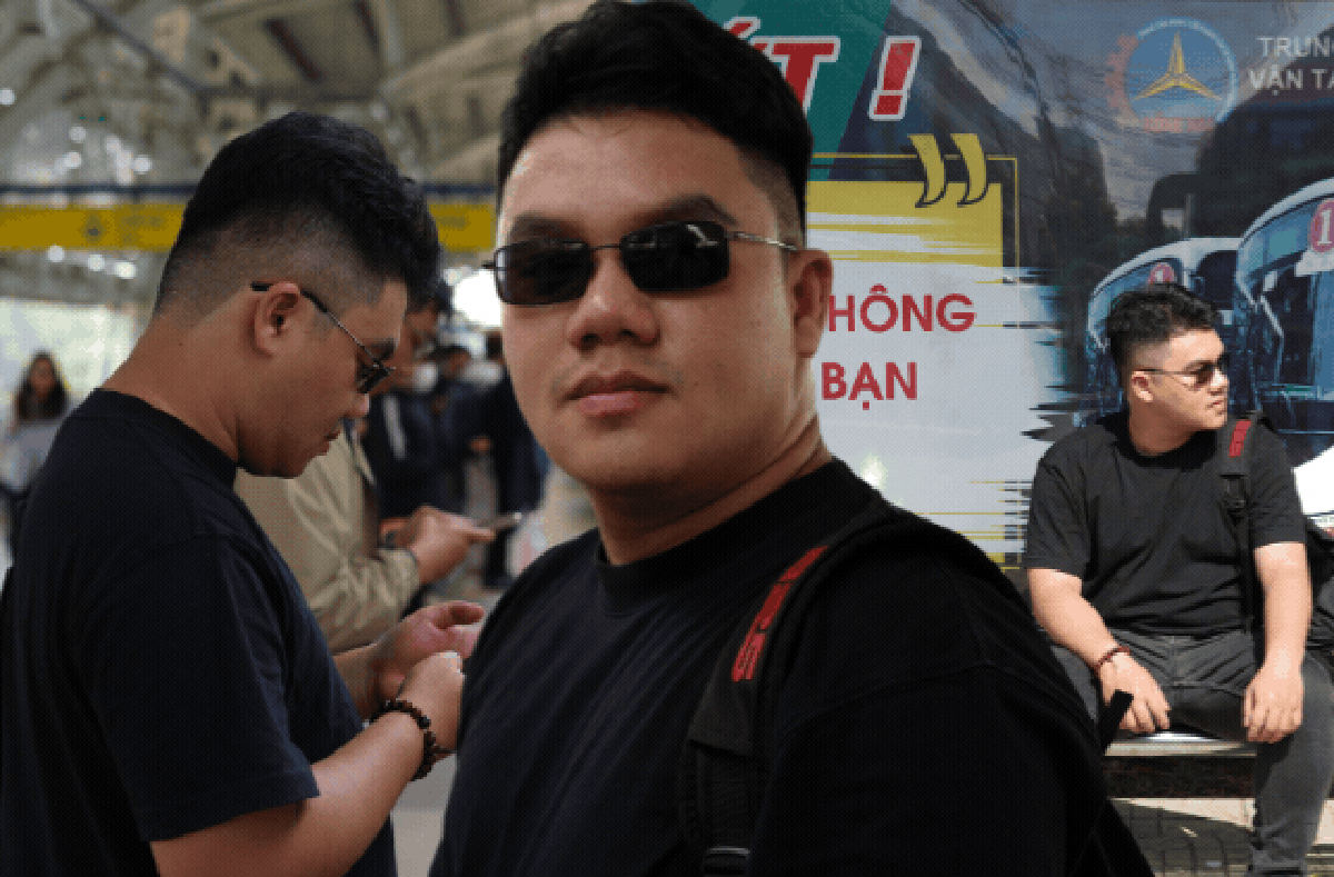 Mỗi ngày vượt 70km từ Đồng Nai lên TP.HCM đi làm bằng metro, xe buýt: “Đổi lại có thêm thời gian cho gia đình