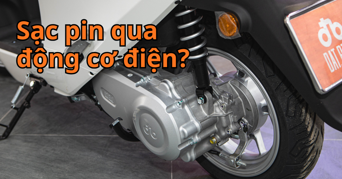Cách sạc kỳ lạ của xe Dat Bike vừa ra mắt: Vì sao điện từ nguồn không vào pin mà đi thẳng vào động cơ?