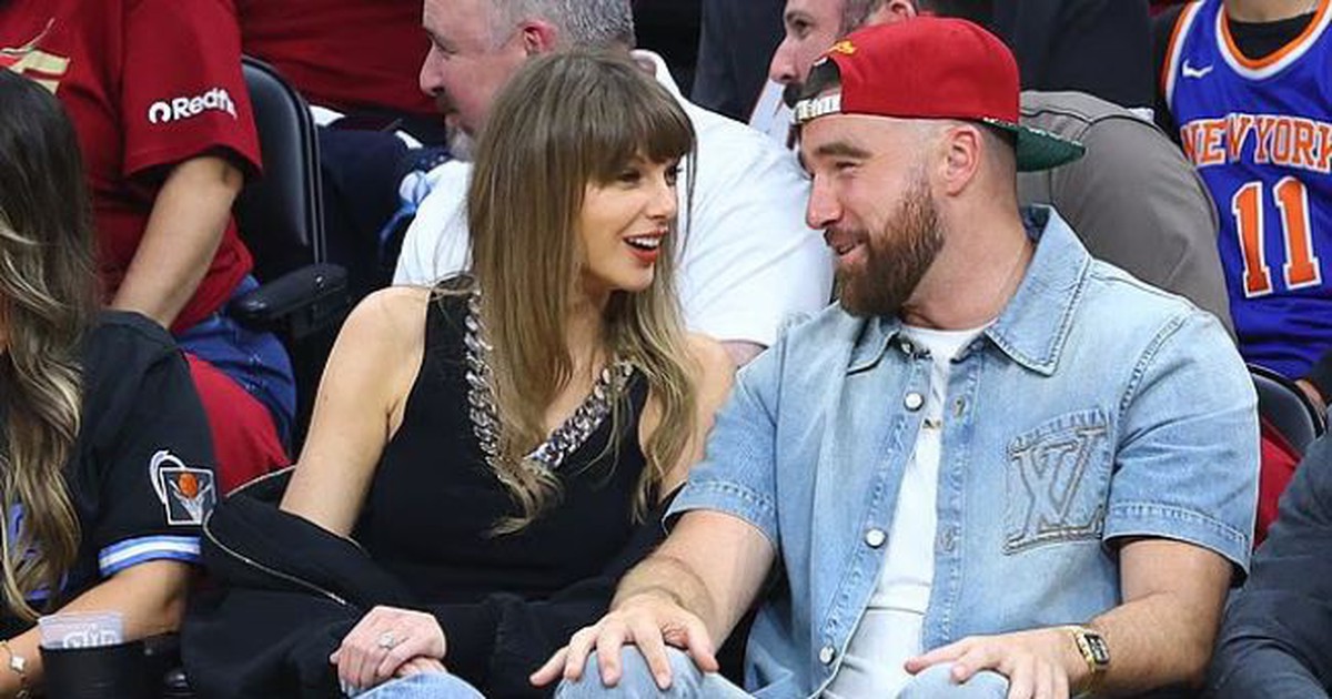 Là siêu sao nổi tiếng toàn cầu, liệu Taylor Swift có đổi họ sau khi cưới chồng cầu thủ kém nổi hơn mình rất nhiều lần?