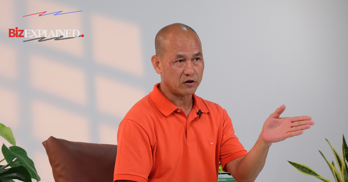 BizExplained: Xăng E10 có thật sự "hại xe", hay...