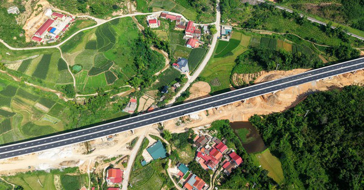 130 mũi thi công, 2.600 nhân sự và 1.200 thiết bị đẩy nhanh tiến độ, quyết hoàn thành dự án 11.000 tỷ đồng ngay tháng 9/2026