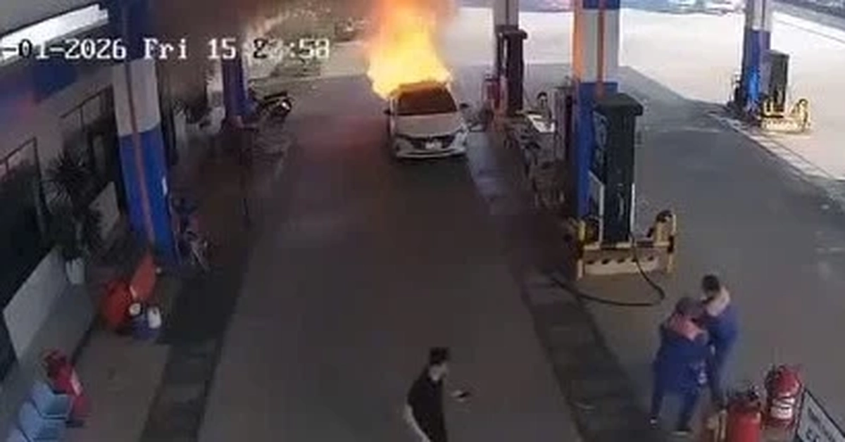 Vụ cháy ô tô, 2 người tử vong ở Đà Nẵng: Tài xế khai lý do không mở cửa cứu hai nạn nhân