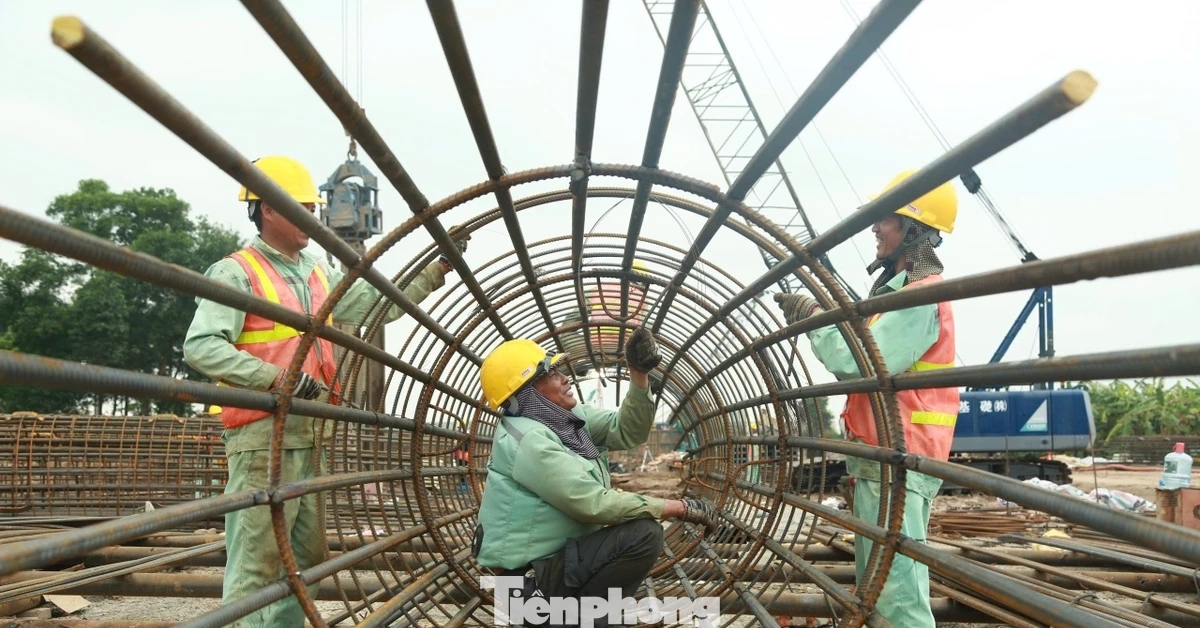 Thi công xuyên lễ tại 4 dự án cầu bắc qua Sông Hồng