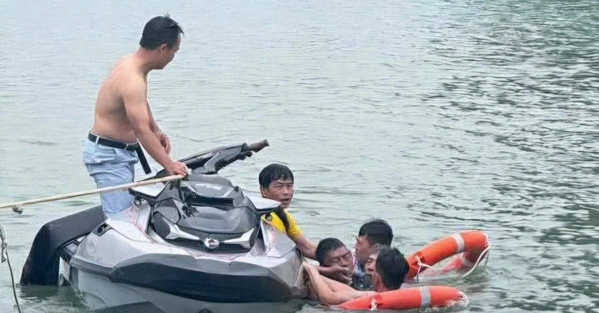 Nhân chứng kể phút lao xuống cứu vận động viên flyboard gặp nạn ở Ninh Bình