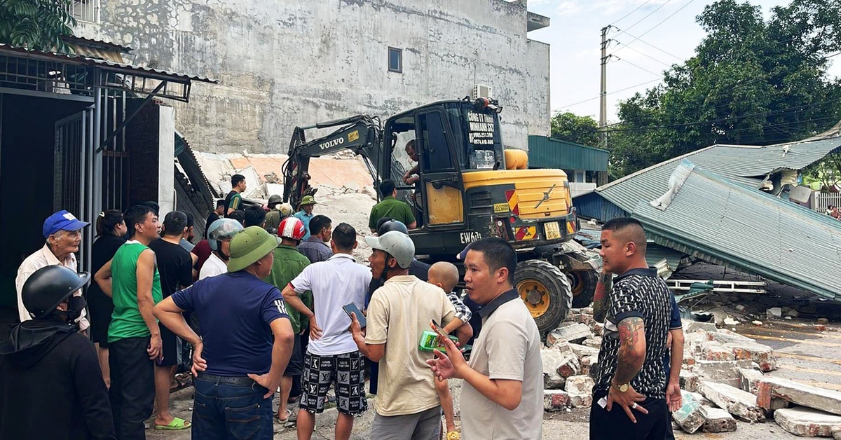 Sập nhà 2 tầng tại Quảng Ninh, một người chết, 2 người bị thương