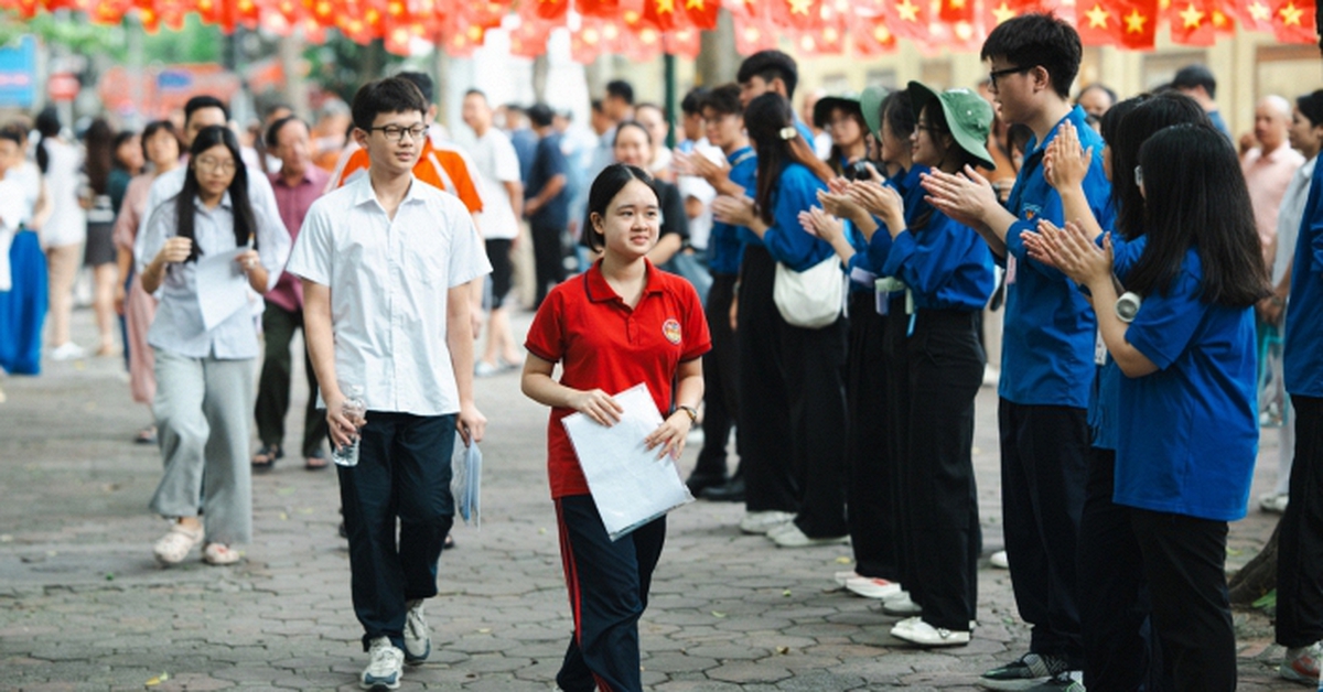 CẬP NHẬT: Gợi ý đáp án đề thi Ngữ Văn vào lớp 10 Hà Nội năm 2026