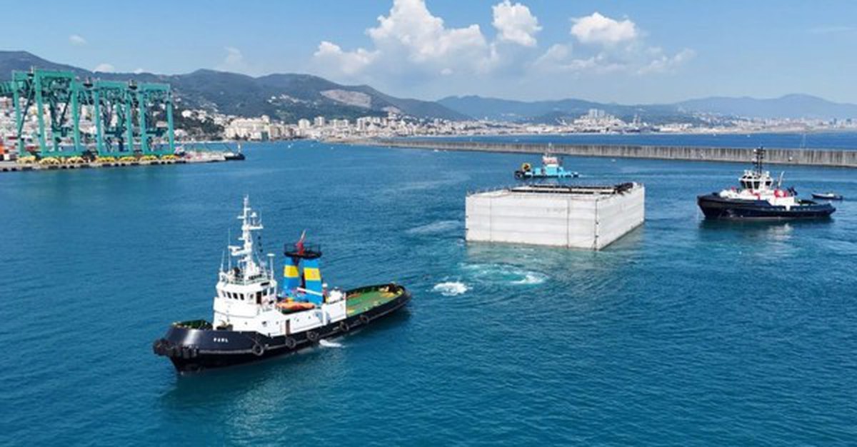 Phát hiện nhiều "quái vật bê tông" liên tục được thả xuống đáy biển trong 7 ngày, quyết tâm hoàn thành một nhiệm vụ chiến lược