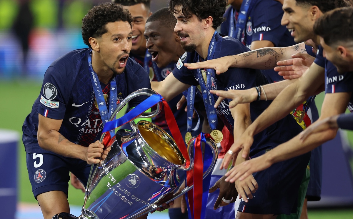PSG nhận khoản thưởng khổng lồ sau chức vô địch Champions League