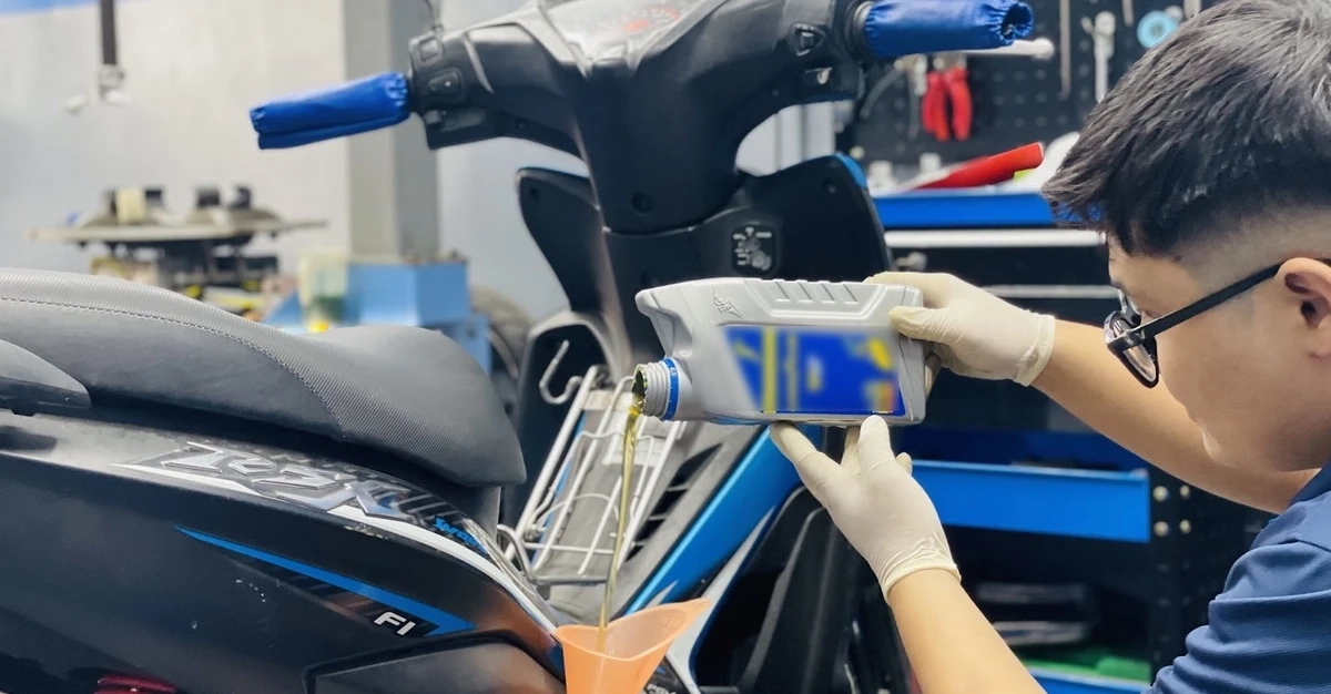 Xăng E10 áp dụng toàn quốc: Chủ xe cần lưu ý những gì?
