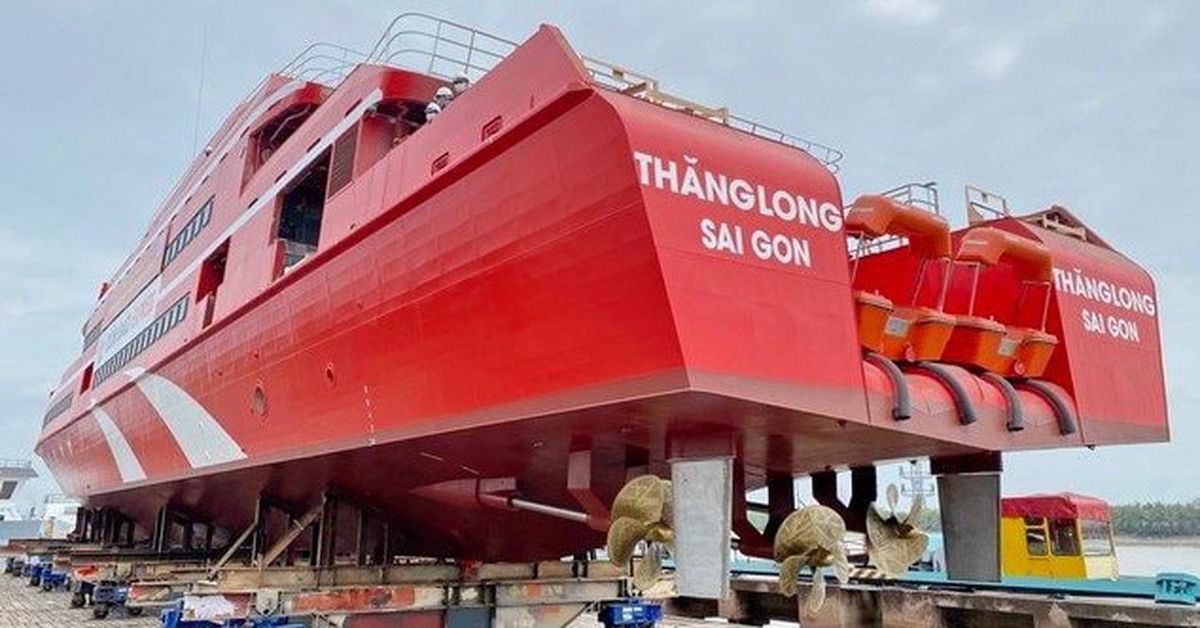 Siêu tàu cao tốc 1 thân lớn nhất Việt Nam, sức chứa bằng 3 chiếc Boeing 787: Giảm giá vé, tăng chuyến lên gấp đôi