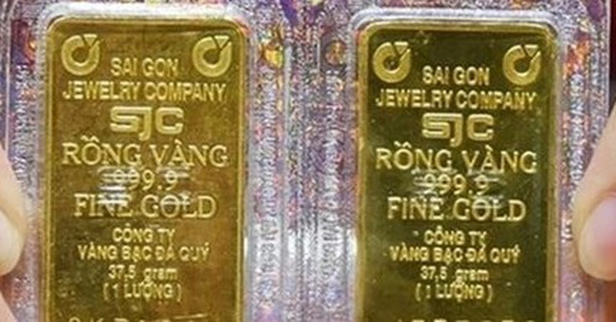 Giá vàng hôm nay 5/5: Vàng SJC giảm mạnh, vàng nhẫn "thủng" mốc 161 triệu đồng/lượng