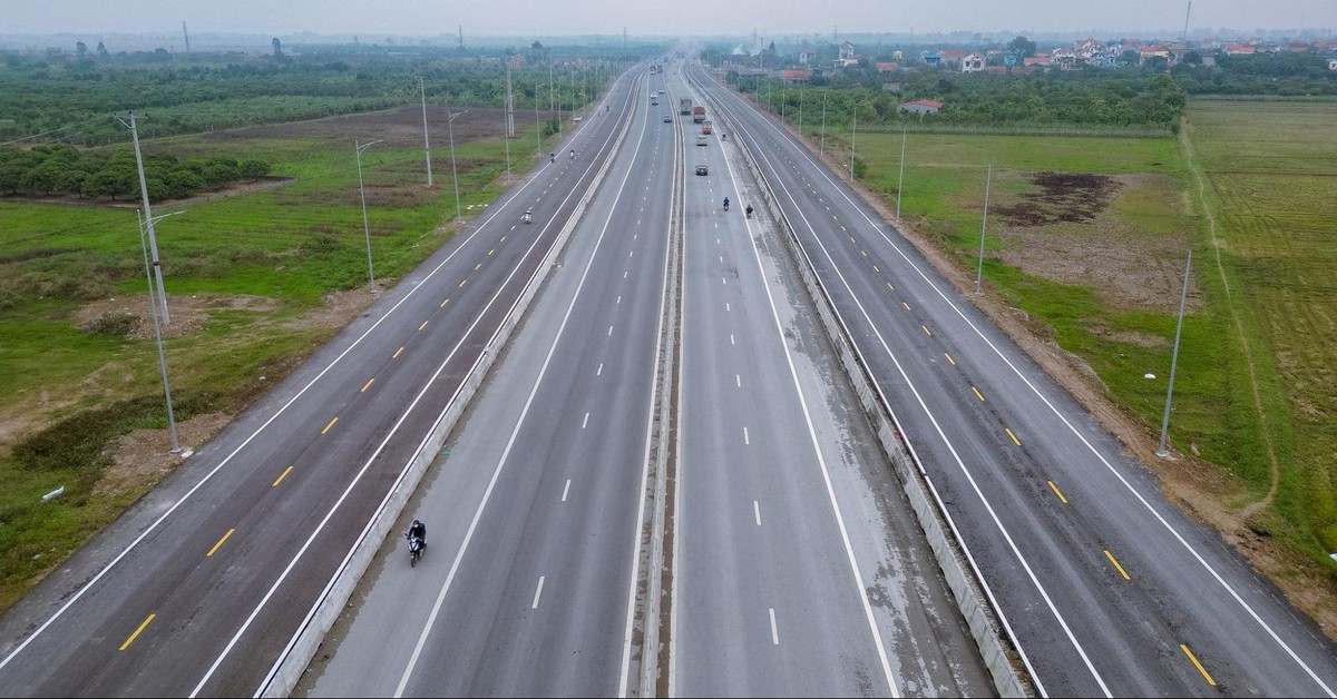 Việt Nam có một tuyến đường rộng kỷ lục 14 làn xe, kết nối 2 cao tốc trị giá 2,4 tỷ USD