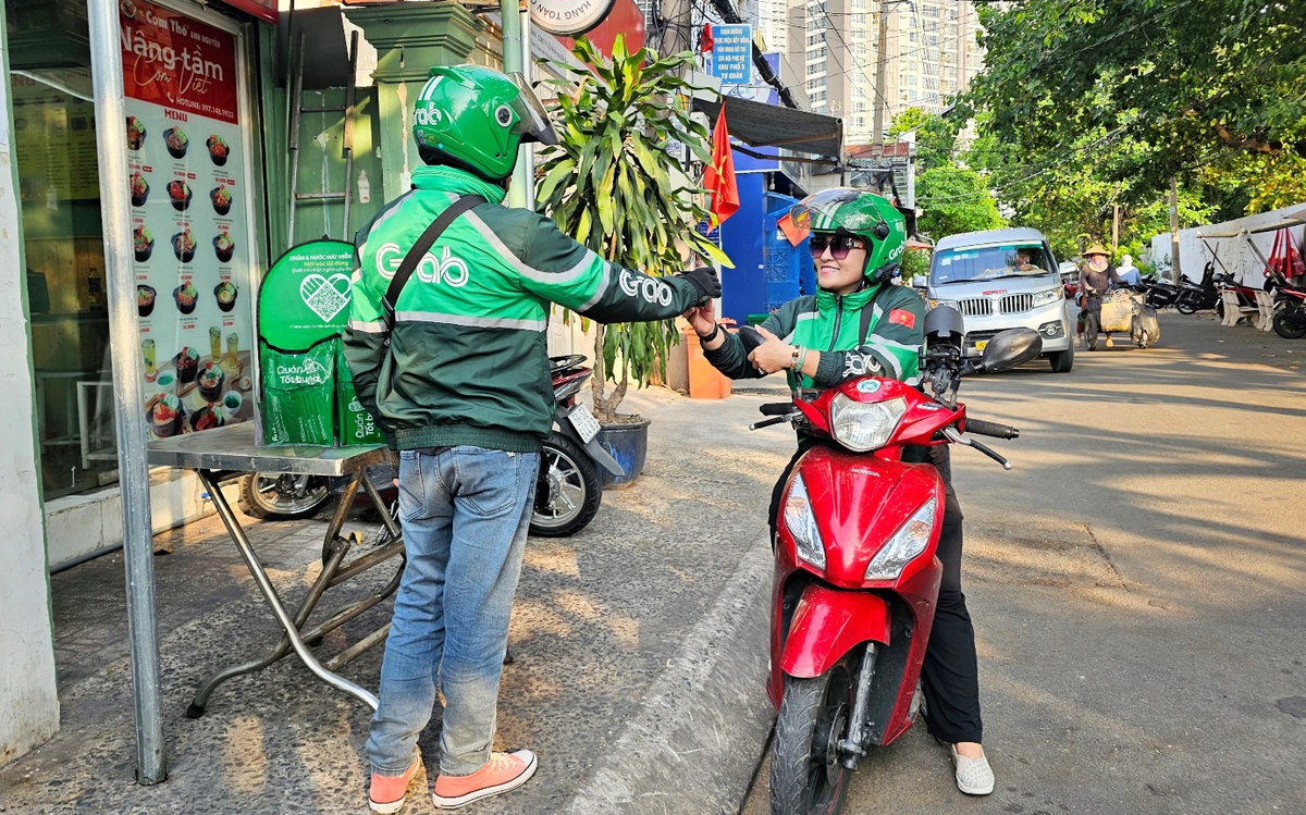Grab triển khai chiến dịch “Quán Tốt Bụng” để tiếp sức mùa nắng nóng cho bác tài