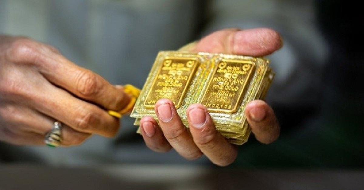 Giá vàng trong nước “đứng im” vẫn cao hơn thế giới 17 triệu đồng/lượng, vượt cả Trung Quốc và Ấn Độ