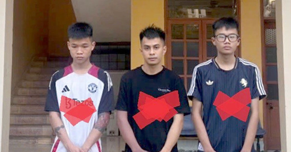Tạm giữ 3 thanh niên mang kiếm đuổi chém nhau trên phố Hải Phòng