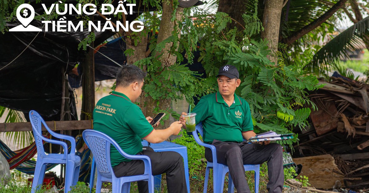 Môi giới đổ về khu Tây Bắc TP.HCM, liên tục khai trương văn phòng mới, nhộn nhịp tư vấn khách quanh siêu dự án lớn chưa từng tại Hóc Môn