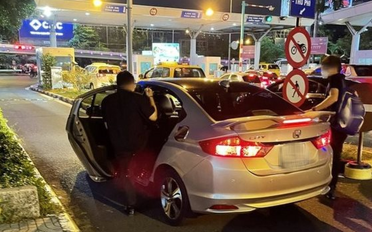 Khởi tố 12 người liên quan đến thủ đoạn mới, dùng thiết bị điện tử, công nghệ để gian lận cước taxi