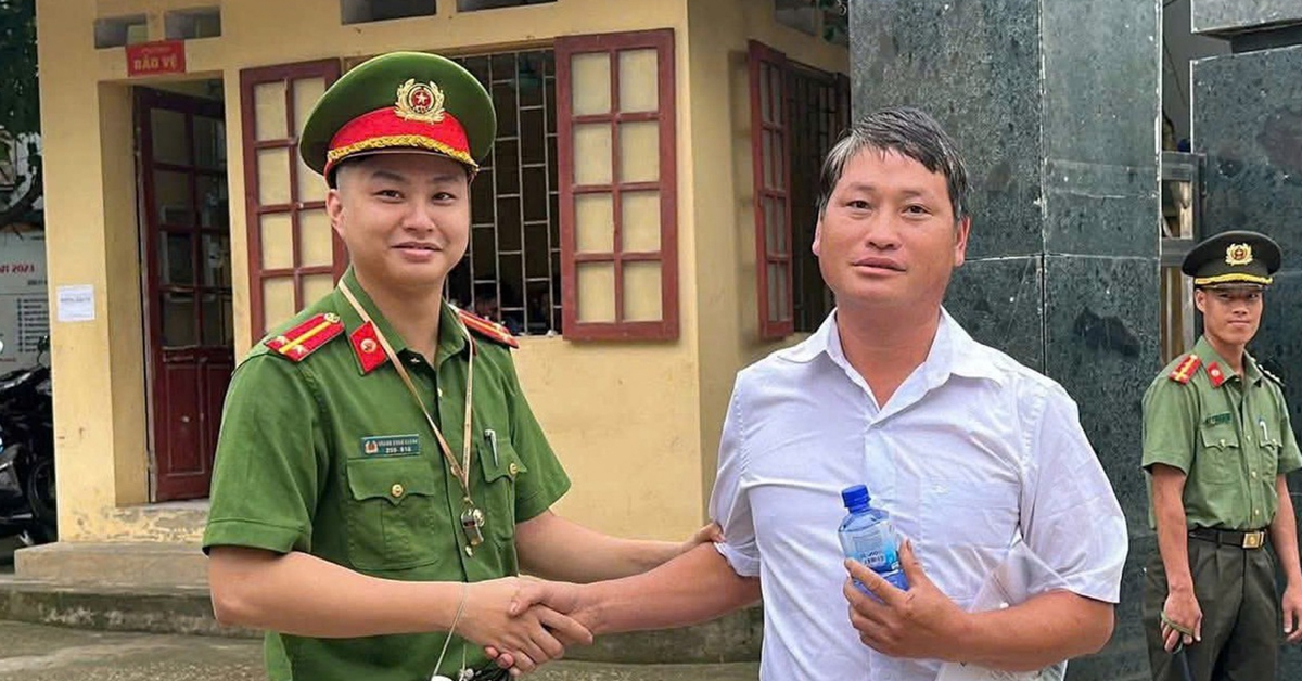 Bí thư Chi bộ 36 tuổi ở Lào Cai đi thi tốt nghiệp THPT