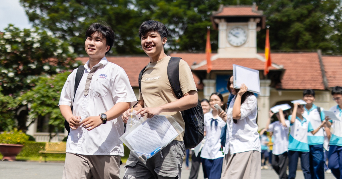Chiều nay, 1,2 triệu sĩ tử cả nước tiếp tục "vượt ải" môn Toán thi tốt nghiệp THPT 2026