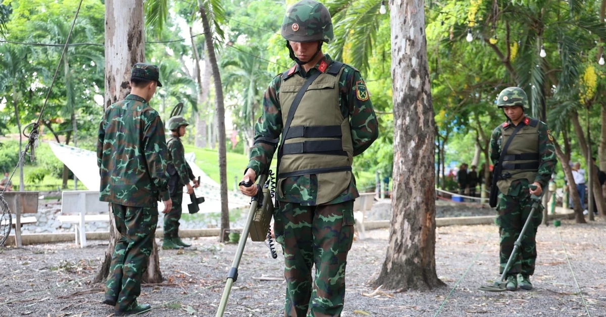 Quét radar tìm các hố chôn tập thể tại Công viên Lê Thị Riêng
