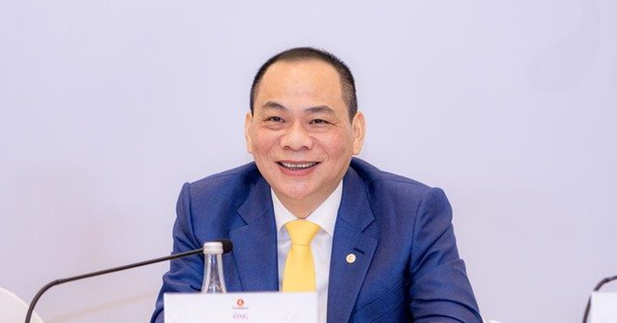 Tỷ phú Phạm Nhật Vượng chỉ đạo “nóng”: Vinhomes dừng việc mở rộng quỹ đất dự án tại Việt Nam, không độc chiếm thị trường, dành sân cho các doanh nghiệp khác
