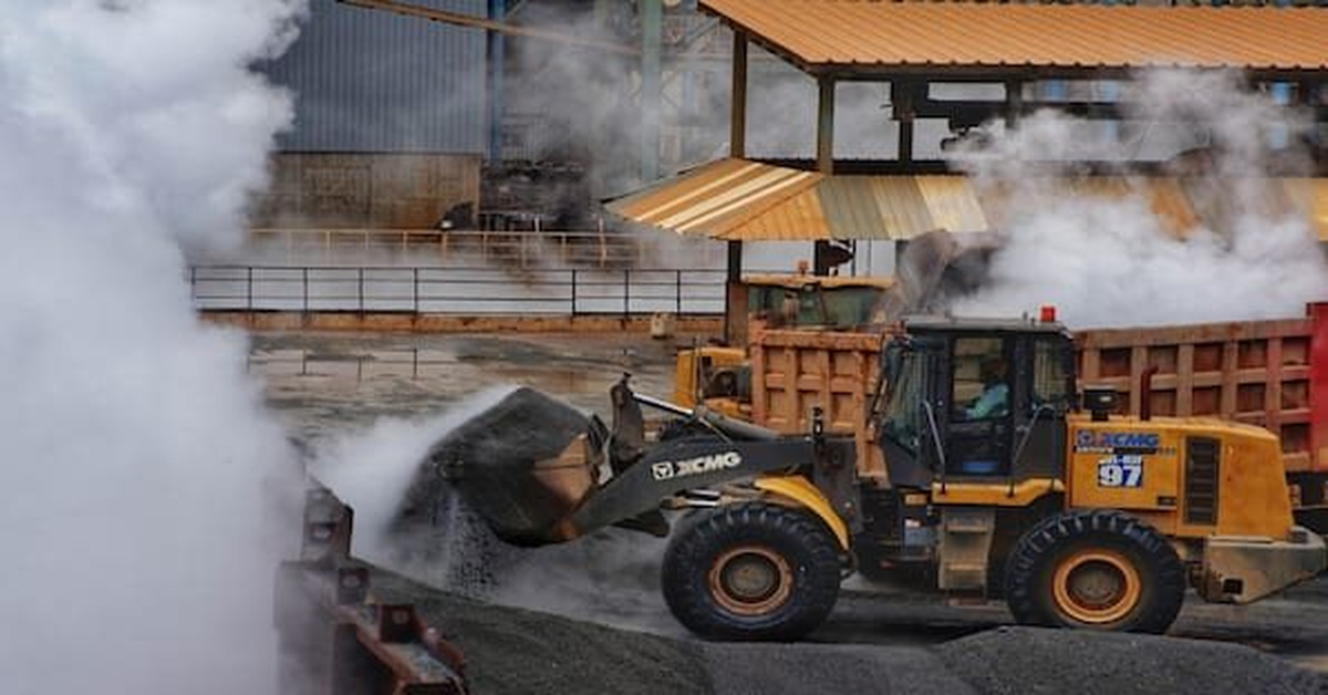 Điều động xe cẩu, máy xúc rầm rộ khai khác ‘kho báu’ lớn nhất thế giới, Trung Quốc bất ngờ ra cảnh báo rắn khi nước láng giềng ‘ngáng chân’