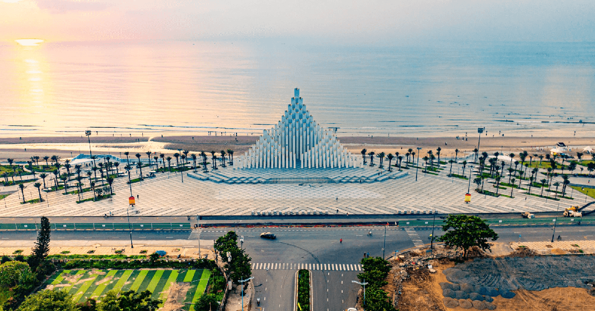 Việt Nam có tòa tháp 143 trụ bê tông được Sun Group đầu tư 155 tỷ đồng: Xây thần tốc trong 75 ngày, thành biểu tượng mới hút khách bên bờ biển